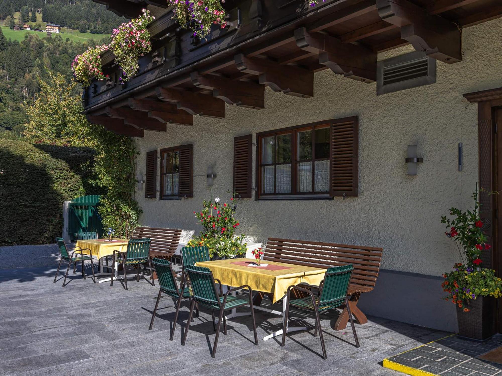 Gaestehaus Bleiweis-Zehentner Zell am See Exterior foto